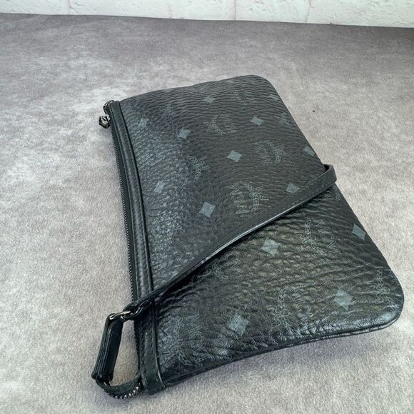 MCM Visetos Small Pochette Shoulder Bag - Picture 4 of 10